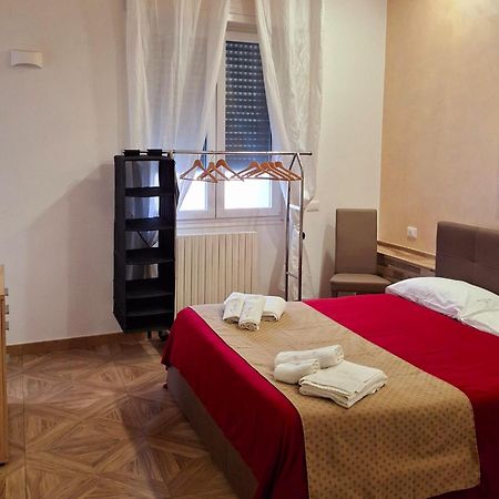 Lecce Mon Amour B&B ภายนอก รูปภาพ